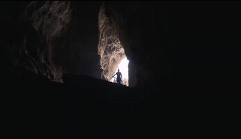 Media 8416_the odyssey_néstor cave_0.jpg